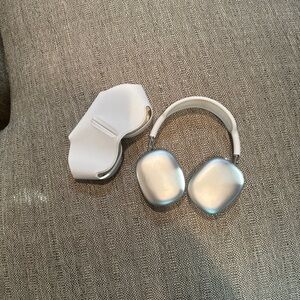 AirPod Max Silver